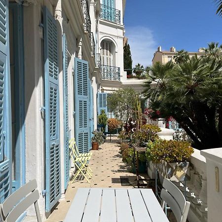 Beautiful Garden Apartment Steps From The Beach Ментона Экстерьер фото